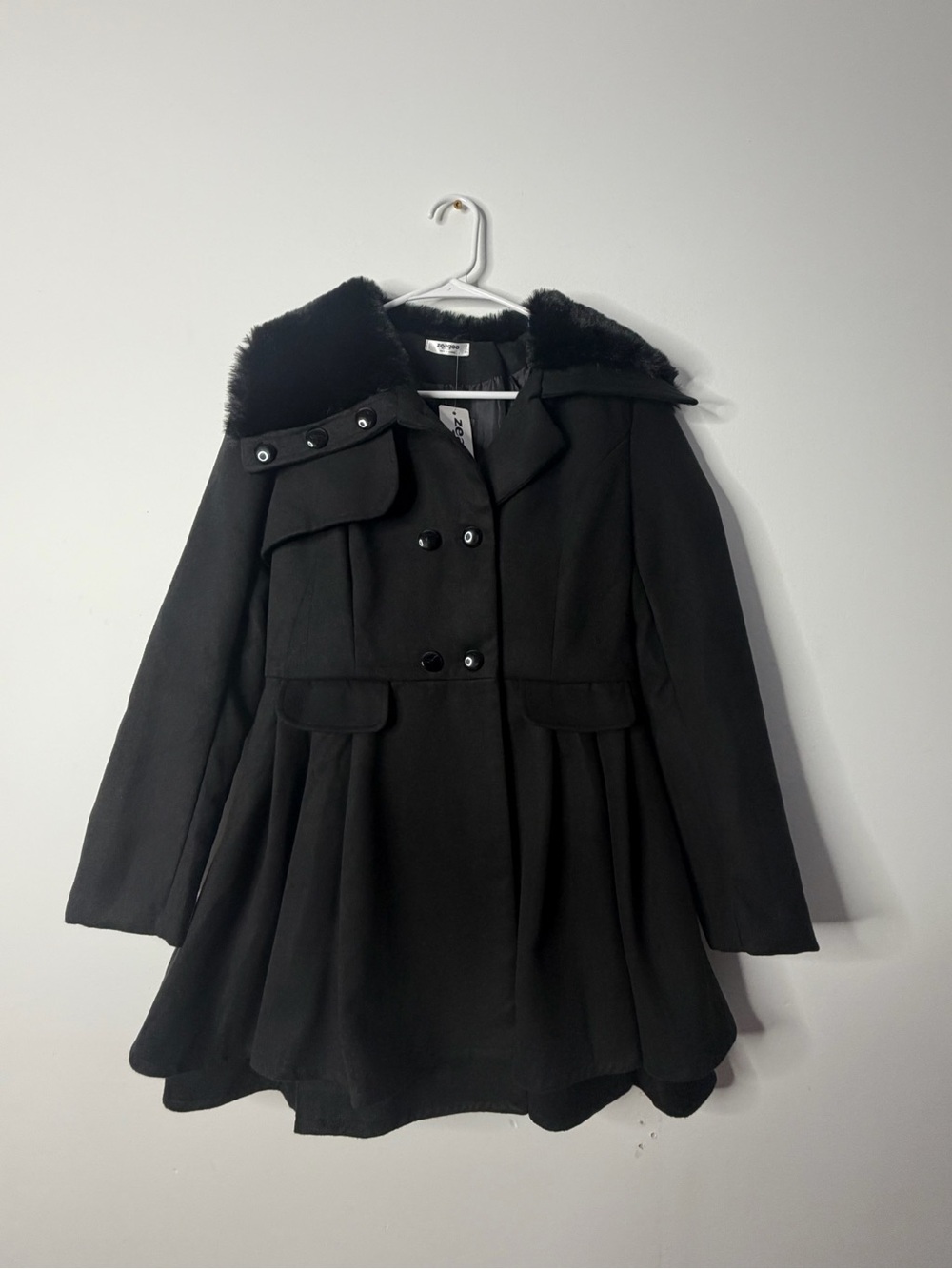 zeagoo Black Double-Breasted Faux Fur Collar Peacoat